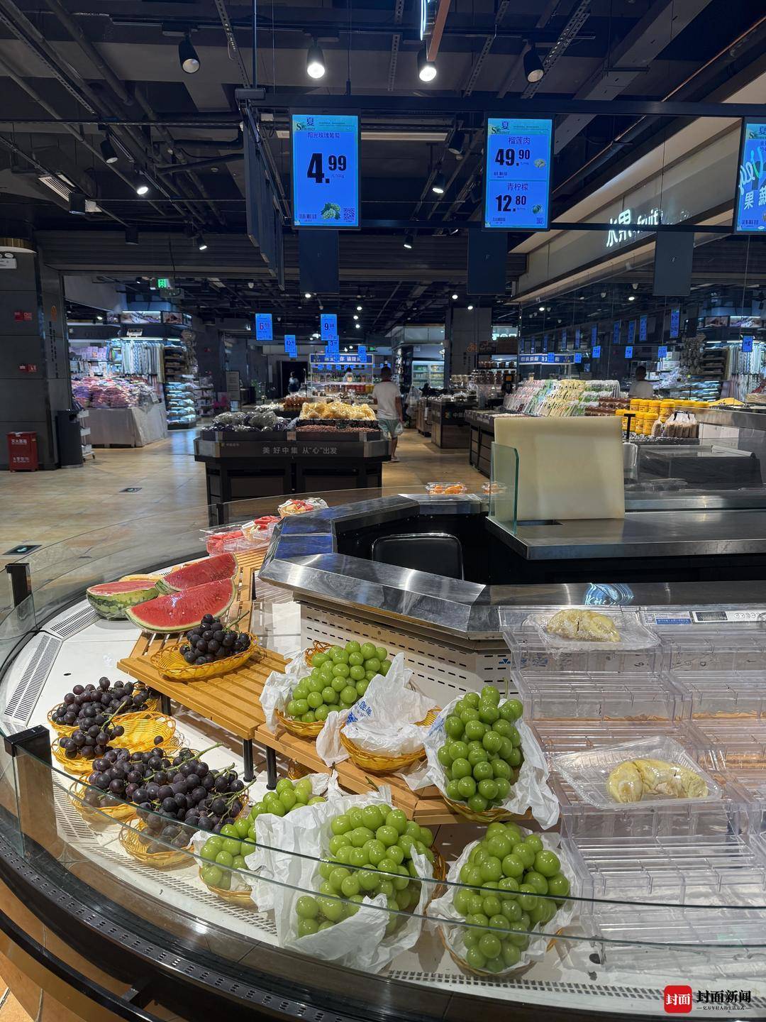 从300元一斤到9.9元“嫌贵” 大凉山“阳光玫瑰”为何身价暴跌？