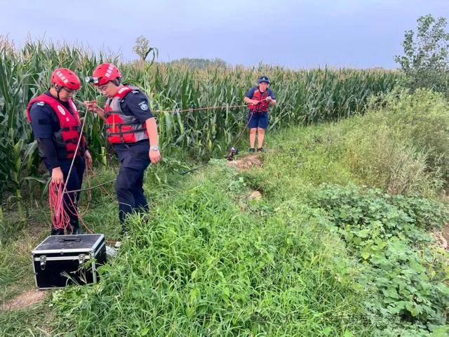 高密一老太走失三天四夜 泥坑中被发现