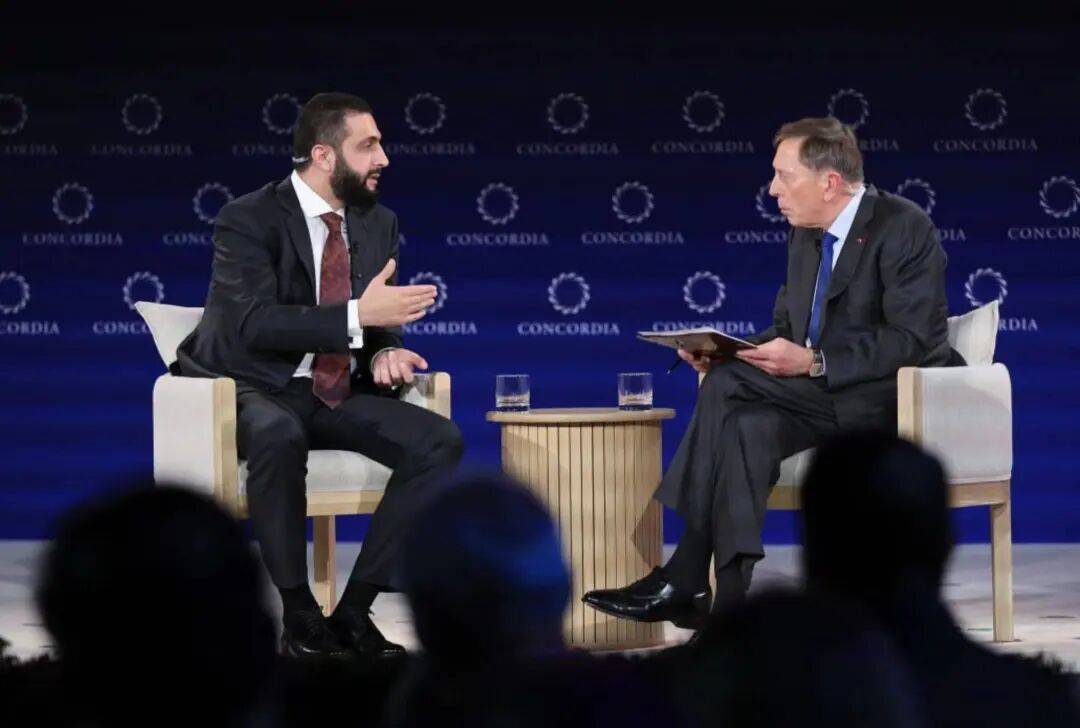 美国迎来一位最特殊客人，世界哭笑不得