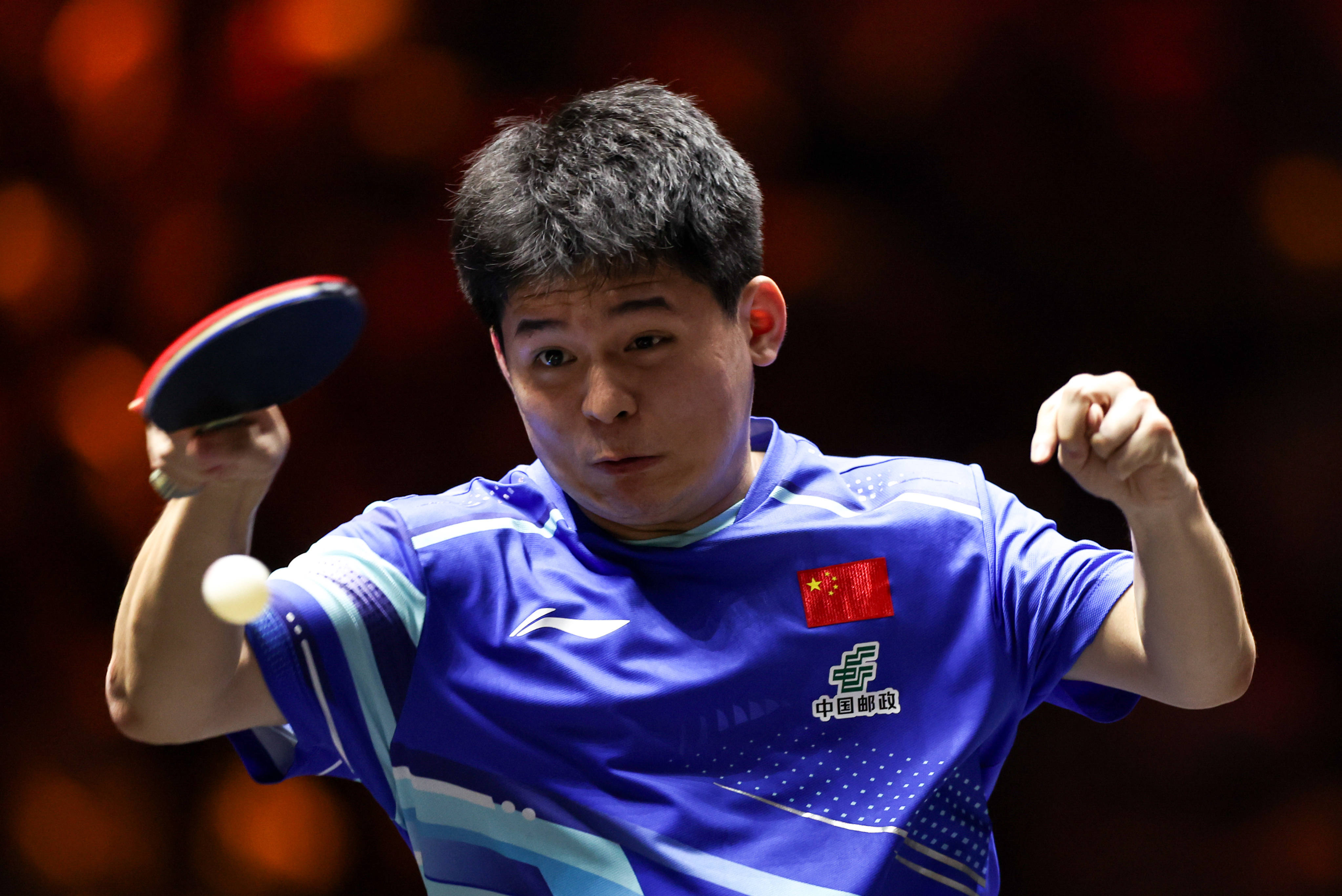 （体育）乒乓球——WTT中国大满贯：林诗栋首轮晋级