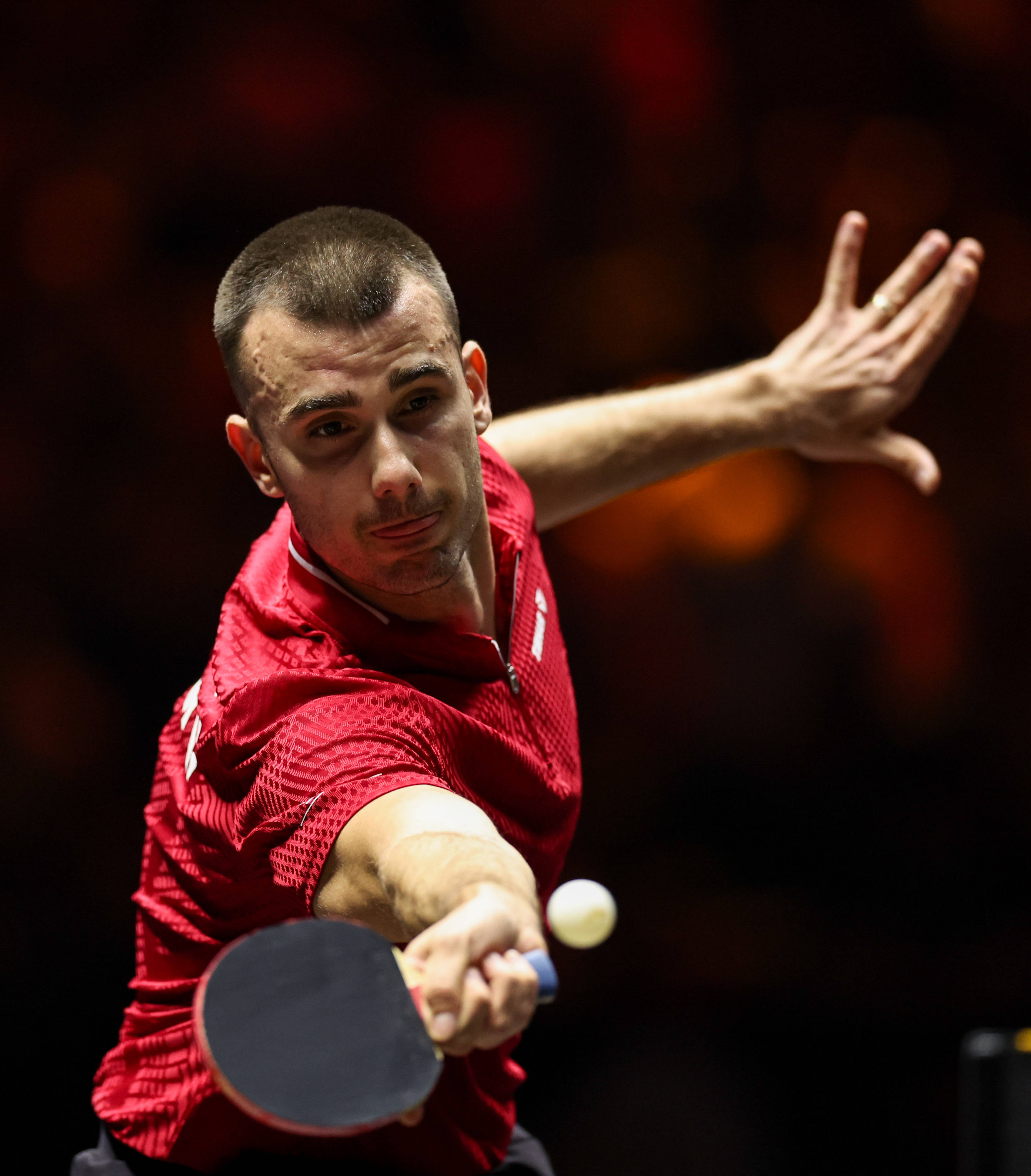 （体育）乒乓球——WTT中国大满贯：林诗栋首轮晋级