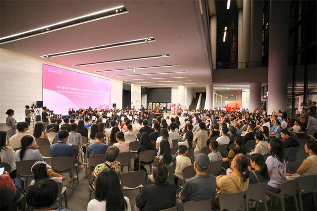 国庆奏响“琴键上的浪漫”！深圳美术馆跨界音乐会解锁音画共生新体验