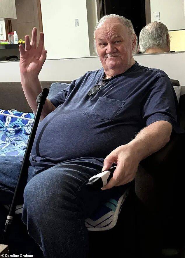 梅根巴黎炫鞋,却踩到戴安娜亡地!UCL停发签证反转!200名中国留子得救了…