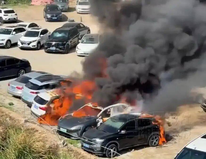 一电车起火致8车烧毁，阿维塔发情况说明：排除动力电池、驱动电机、高压电控故障等导致起火