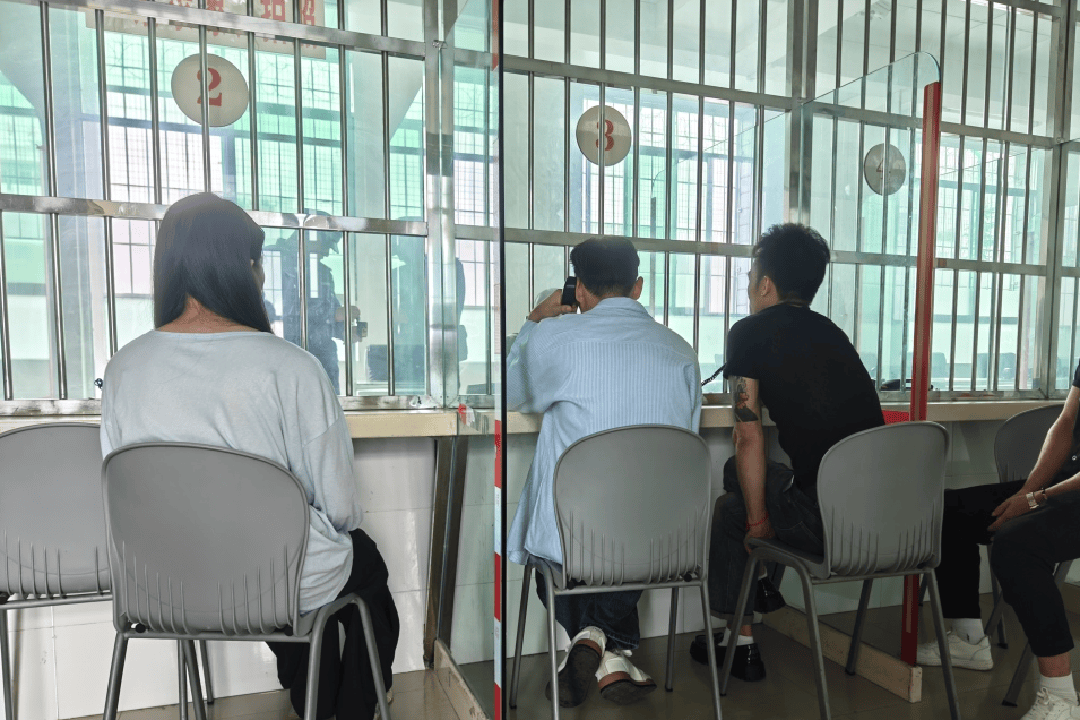 秉公执法有尺度，为民服务有温度