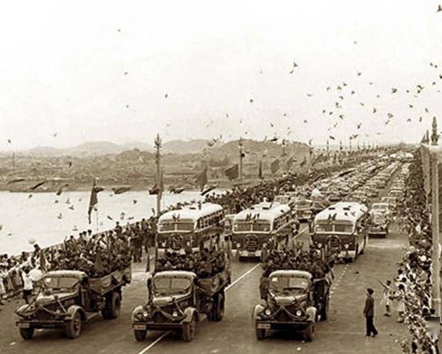 今天是她68岁生日，武汉人：不准退休！