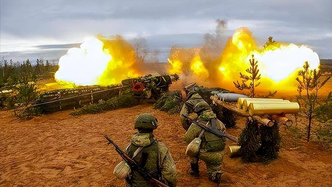 俄罗斯对乌克兰袭击一次比一次狠,一天扔了268枚炸弹,俄军苏-34轰炸机测试炸弹之王