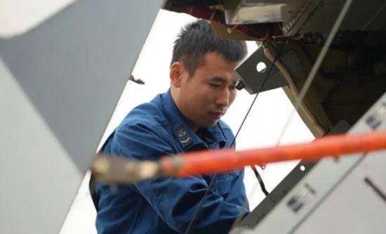 战机编队 昼夜鏖战 一组硬核训练大图来袭